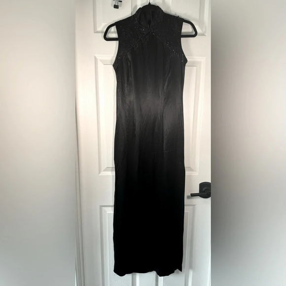 Zum Zum by Niki Livas Asian Inspired Mock neck Sequin Satin Black Dress Size 5-6 - Picture 1 of 13